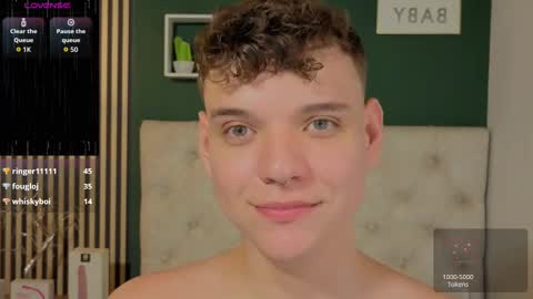 Snapshot of naughty_twink_ chatting on October 3, 6:43 am Noah online show from October 3, 6:43 am