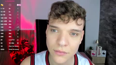 Snapshot of naughty_twink_ chatting on October 16, 12:05 pm Noah online show from October 16, 12:05 pm