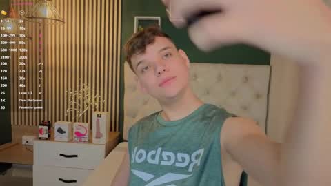 Snapshot of naughty_twink_ chatting on October 7, 3:46 am Noah online show from October 7, 3:46 am