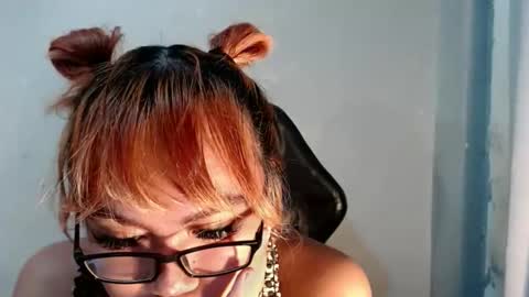 Snapshot of naughty_ursula21xxx chatting on September 18, 5:06 pm naughty_ursula21xxx online show from September 18, 5:06 pm