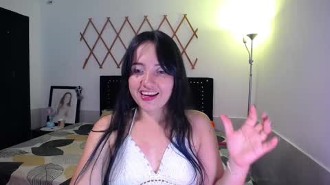 Snapshot of naughtygirl_mmm chatting on September 26, 1:24 am Valeria online show from September 26, 1:24 am
