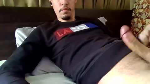 naughtyguy556677 online show from May 8, 3:39 pm