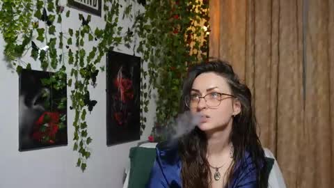 Snapshot of naughtyhomemade17 chatting on October 14, 12:19 pm Mya Alexya online show from October 14, 12:19 pm