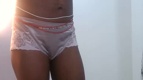 Snapshot of naughtylisah chatting on October 2, 9:13 pm naughtylisah online show from October 2, 9:13 pm