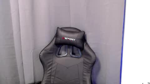 your girlfriend mira online show from October 18, 6:23 pm