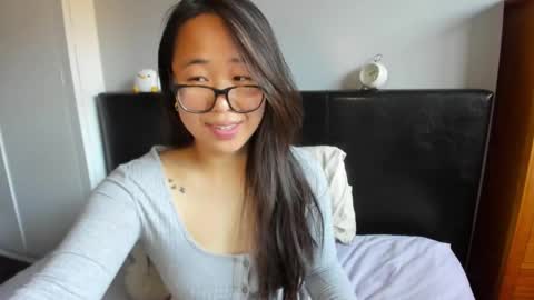 Gigi Chu  online show from November 13, 2:09 pm