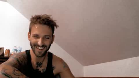 Snapshot of naughtynortherners chatting on October 23, 2:46 am Nick online show from October 23, 2:46 am