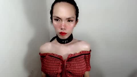 naughtypetiteangel online show from October 16, 12:32 am