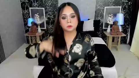 ITS ME YOGIRL PATRICIA online show from October 9, 11:32 pm