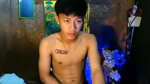 Snapshot of naugthyboyloy chatting on September 10, 5:19 am Loy online show from September 10, 5:19 am