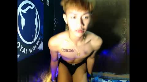 Snapshot of naugthyboyloy chatting on September 30, 1:32 pm Loy online show from September 30, 1:32 pm