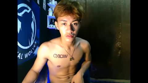 Snapshot of naugthyboyloy chatting on October 14, 5:38 pm Loy online show from October 14, 5:38 pm