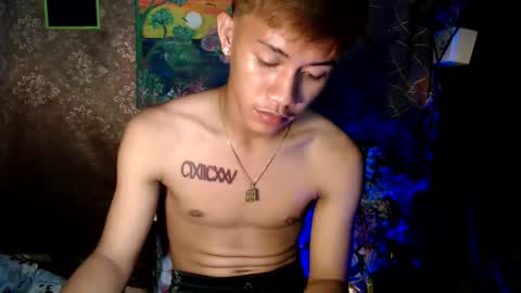 Snapshot of naugthyboyloy chatting on September 19, 3:16 pm Loy online show from September 19, 3:16 pm