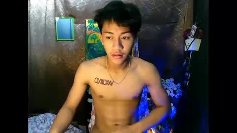 Snapshot of naugthyboyloy chatting on September 17, 2:48 am Loy online show from September 17, 2:48 am