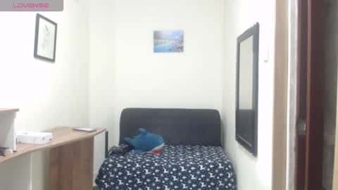 keyra online show from March 9, 10:42 am