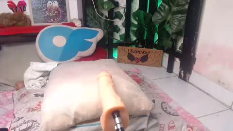 Snapshot of nauthy_jason chatting on March 8, 10:02 pm   JOIN NOW BEBE online show from March 8, 10:02 pm