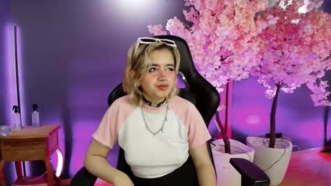 Navier  online show from November 6, 7:50 pm