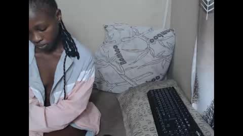 Snapshot of nawtylarissa_ chatting on October 16, 2:49 pm nawtylarissa_ online show from October 16, 2:49 pm