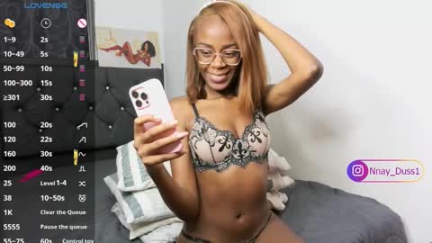 Snapshot of nayah_dussa1 chatting on October 2, 2:54 am Vane broadcast 6 pm to 1 am Colombia time online show from October 2, 2:54 am