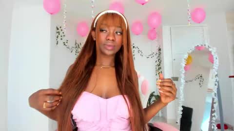 Snapshot of nayah_williams chatting on February 20, 3:19 pm Nayah Williams - OnlyFans online show from February 20, 3:19 pm