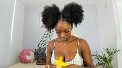 Snapshot of nayah_williams chatting on February 18, 12:28 pm Nayah Williams - OnlyFans online show from February 18, 12:28 pm