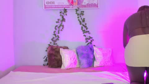 Snapshot of nayah_williams chatting on February 27, 1:38 pm Nayah Williams - OnlyFans online show from February 27, 1:38 pm