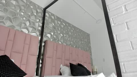 nayara_macherano online show from November 25, 12:04 pm