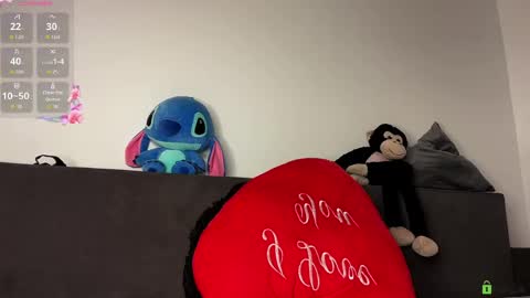 NayaVoss online show from April 30, 8:57 pm