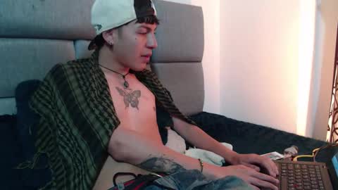 Im Nayton online show from December 20, 12:01 pm