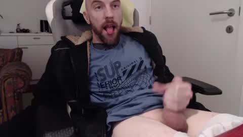 needyoujust online show from February 24, 8:25 pm