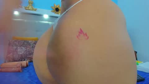 neferet_opal online show from December 20, 1:45 am