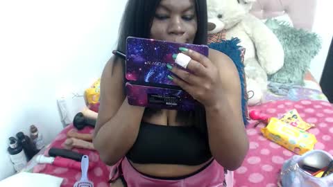 Snapshot of negrabig_38 chatting on October 5, 8:23 am negrabig 38 online show from October 5, 8:23 am