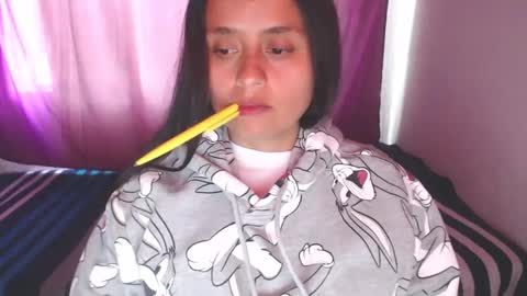 Snapshot of negrita_25 chatting on September 30, 9:47 pm Zoe online show from September 30, 9:47 pm