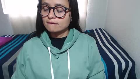 Snapshot of negrita_25 chatting on September 17, 3:26 pm Zoe online show from September 17, 3:26 pm