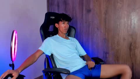 neitan online show from April 12, 8:13 pm