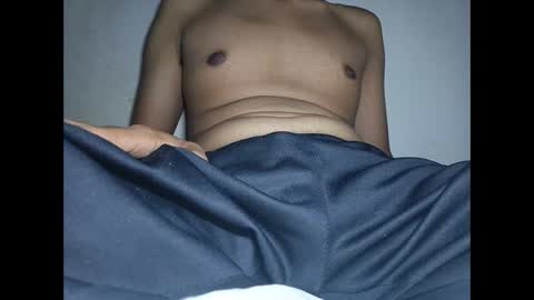 nekfkskw online show from December 3, 6:47 am