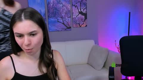 Meow online show from October 18, 1:54 am