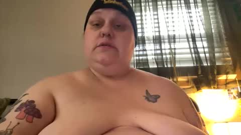 Nellie Atlas online show from March 3, 2:35 pm