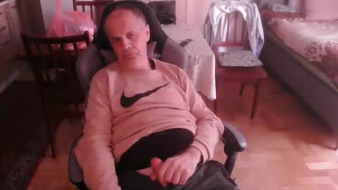 neno89654 online show from March 15, 10:40 am