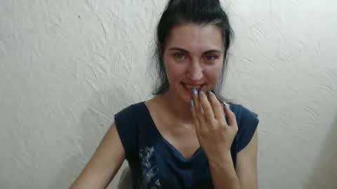 Nensy online show from September 9, 2:17 pm