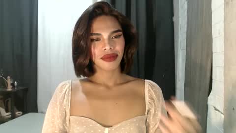 neomi online show from December 2, 5:22 pm