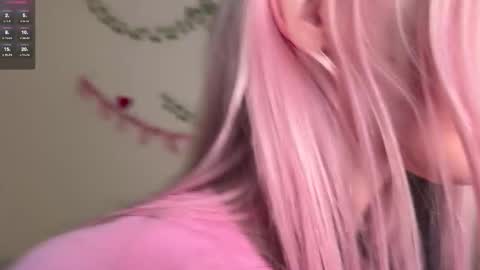 maeve  online show from November 13, 7:49 pm