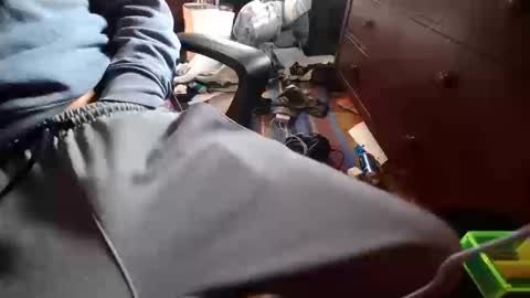 nerdyboi22 online show from October 14, 7:06 pm