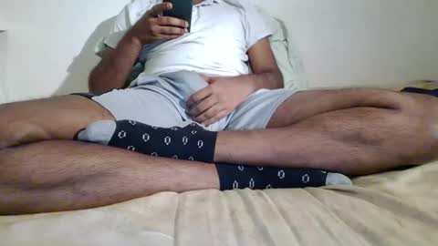 Nerlinlee online show from April 17, 7:05 pm