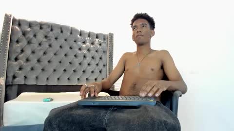 Snapshot of nero_reyd chatting on October 10, 10:36 pm Nero online show from October 10, 10:36 pm