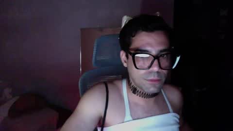 Snapshot of nessgoldendickboy2899 chatting on October 31, 10:26 am nessgoldendickboy2899 online show from October 31, 10:26 am