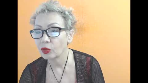 NessyJenixs online show from November 27, 8:33 am