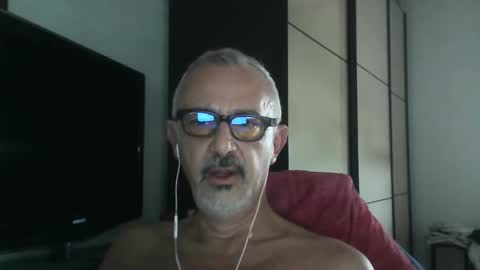Snapshot of nevenerabis chatting on September 14, 2:40 pm nevenerabis online show from September 14, 2:40 pm