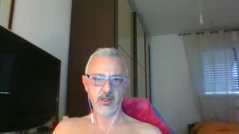 Snapshot of nevenerabis chatting on March 6, 4:38 pm nevenerabis online show from March 6, 4:38 pm