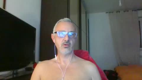 Snapshot of nevenerabis chatting on February 4, 7:11 pm nevenerabis online show from February 4, 7:11 pm